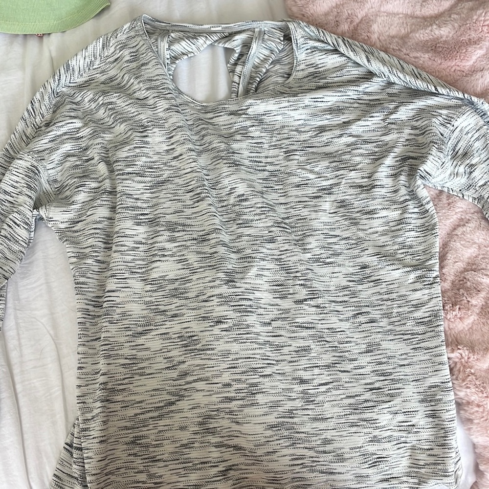 Lulu lemon long sleeve top with open back